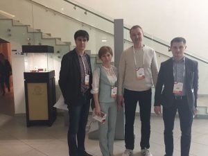 врачи